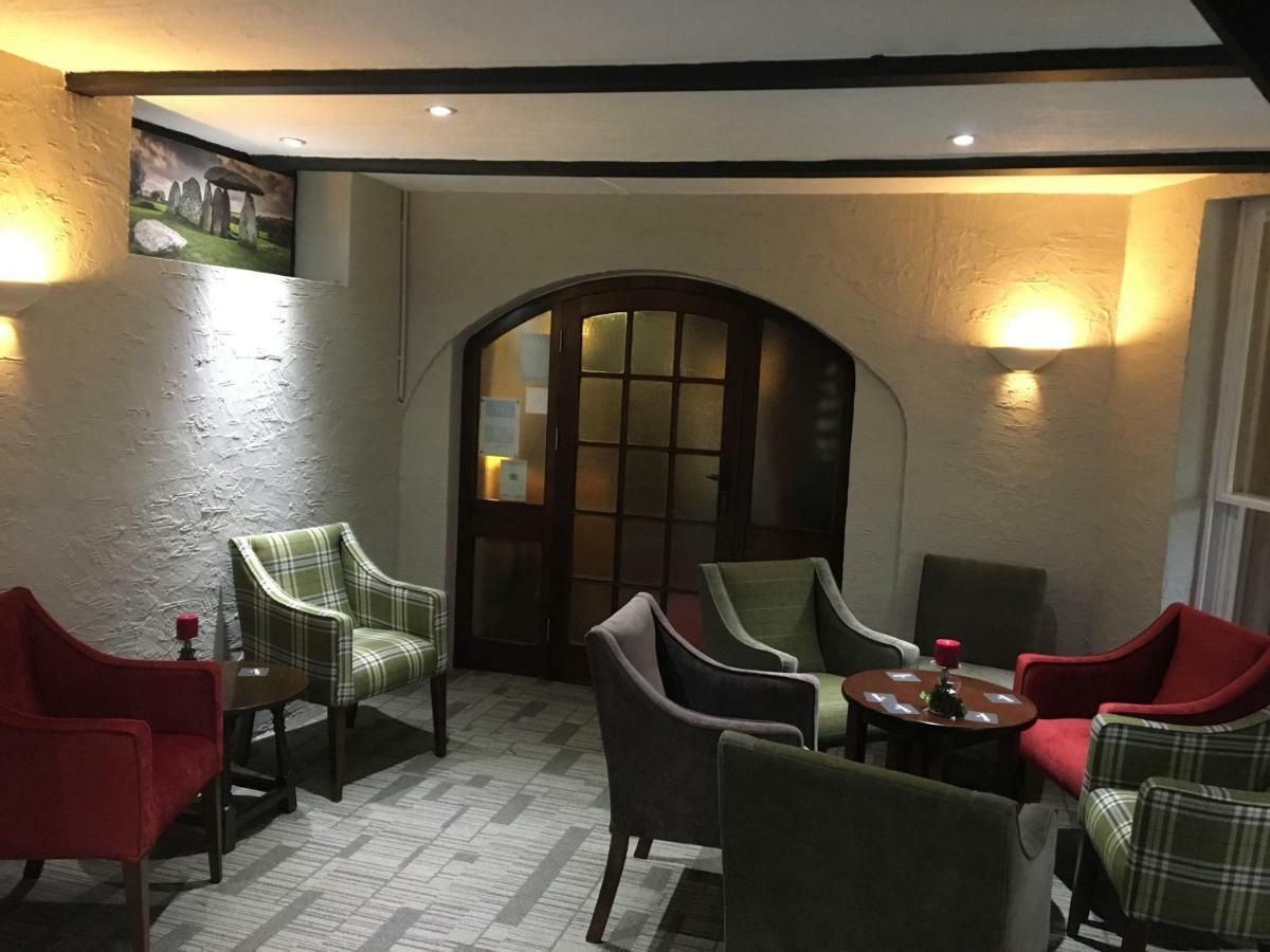 Llwyngwair Manor, Newport, Pembrokeshire 3*