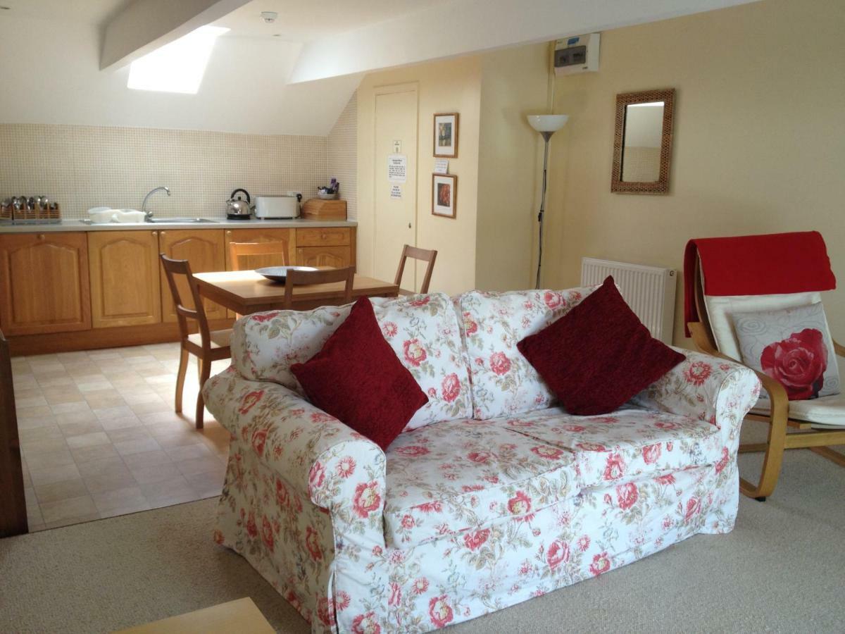 Llwyngwair Manor, Newport, Pembrokeshire 3*
